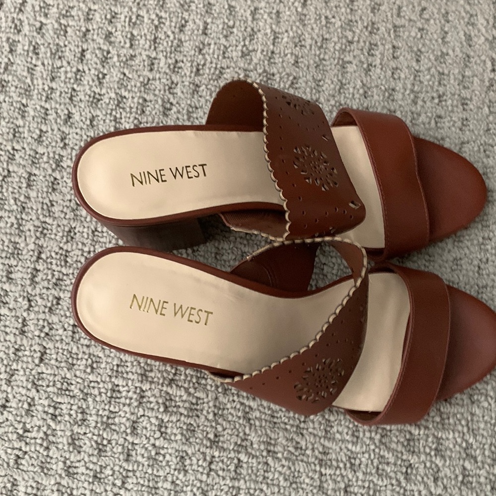 Nine West brown sandals never worn